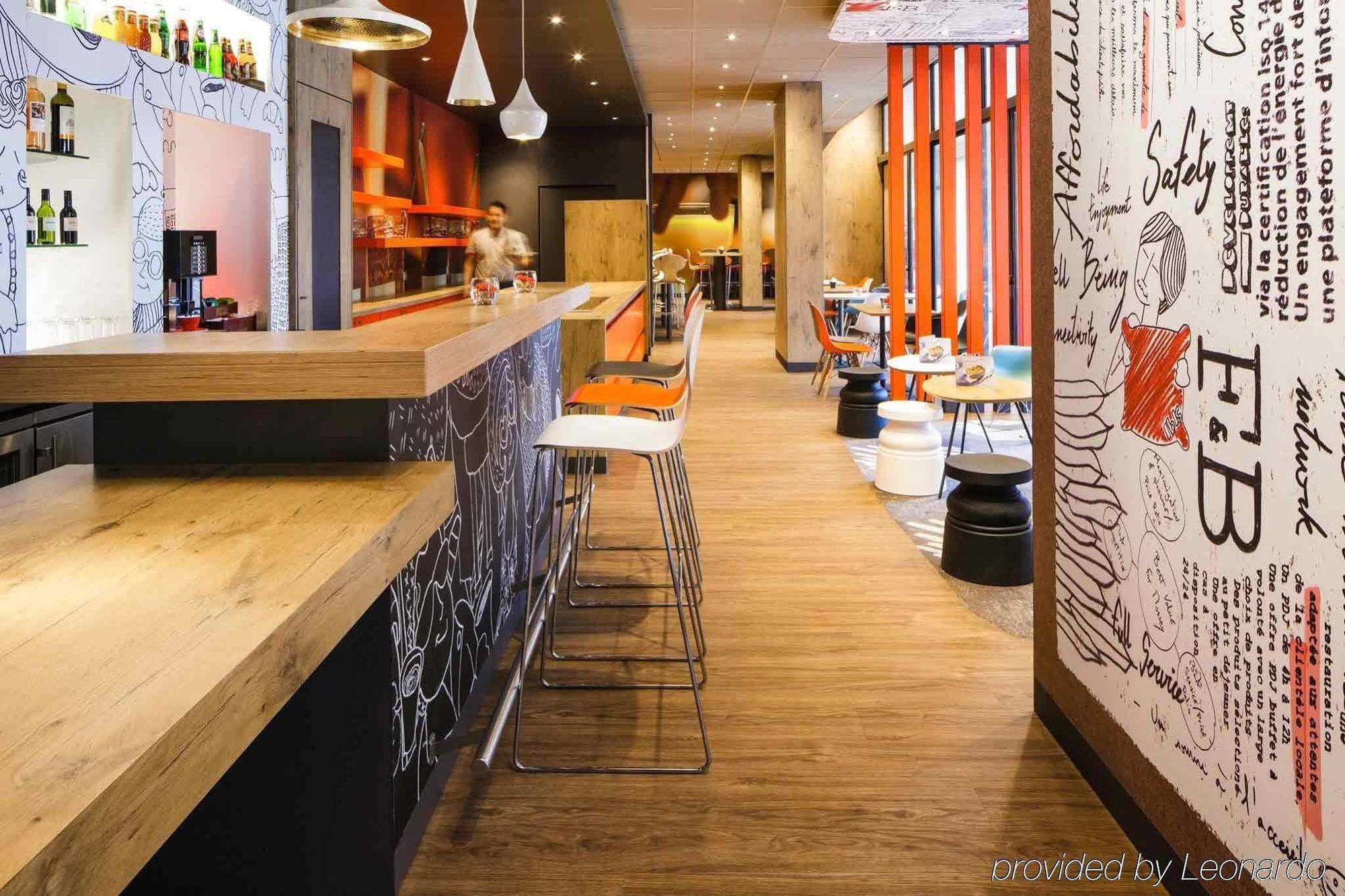 Ibis Château Hotel 3*